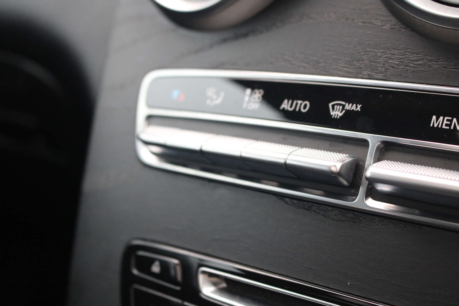 Used Mercedes-Benz GLC 2018 for sale - 77247857: Photo 39