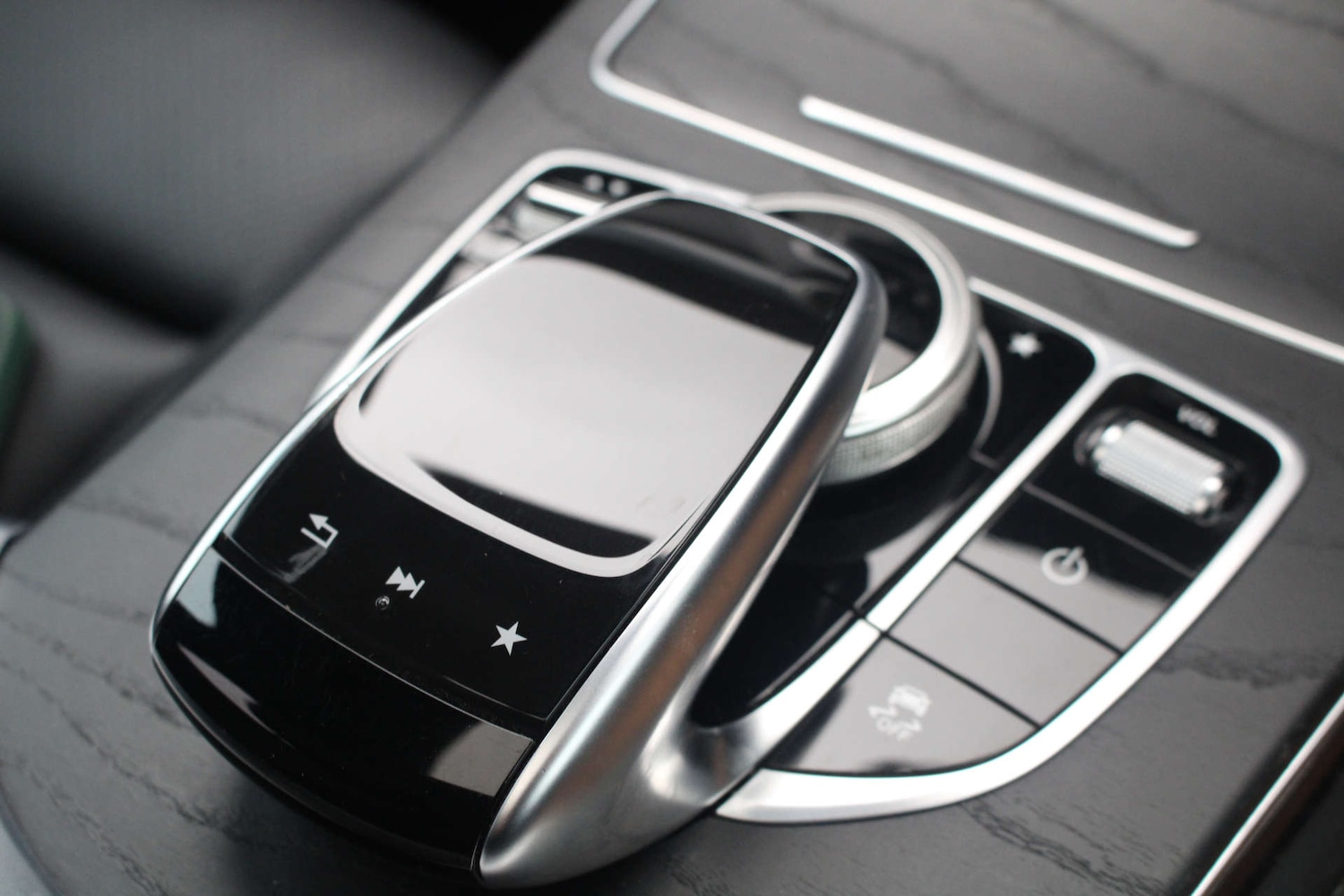 Used Mercedes-Benz GLC 2018 for sale - 77247857: Photo 44