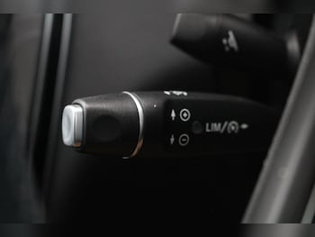 Used Mercedes-Benz GLC 2018 for sale - 77247857: Photo