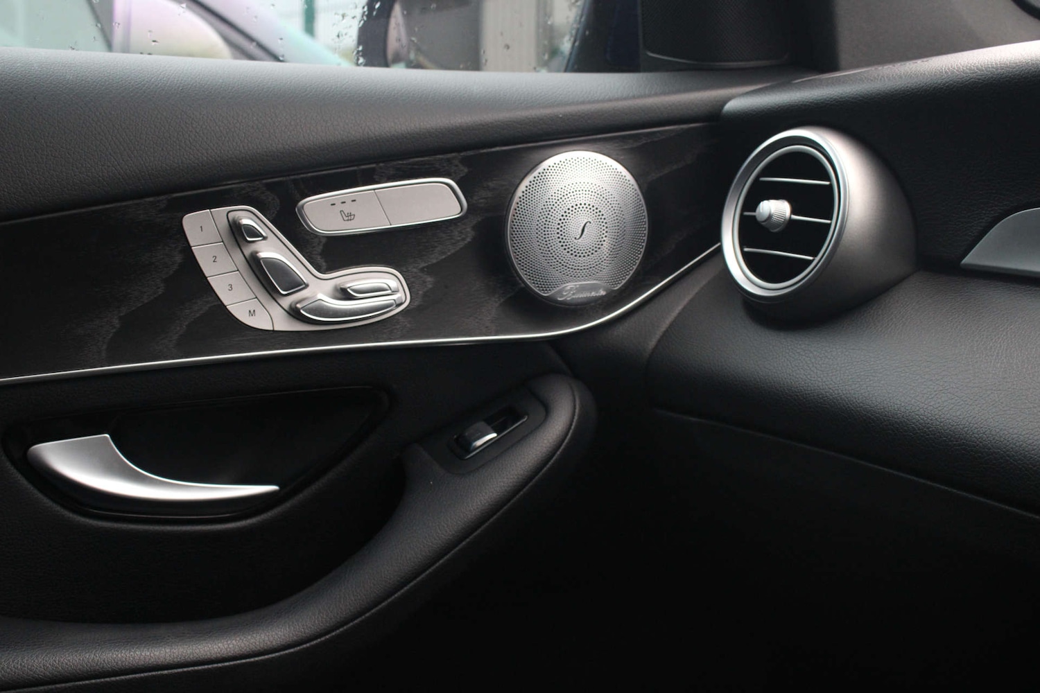 Used Mercedes-Benz GLC 2018 for sale - 77247857: Photo 50