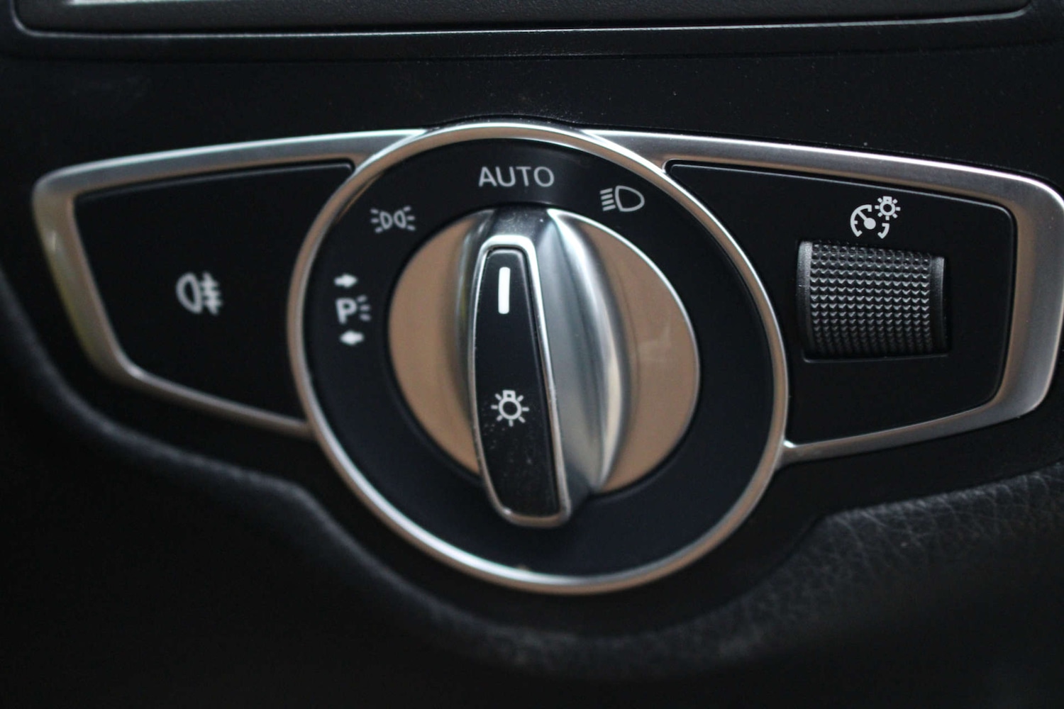 Used Mercedes-Benz GLC 2018 for sale - 77247857: Photo 52