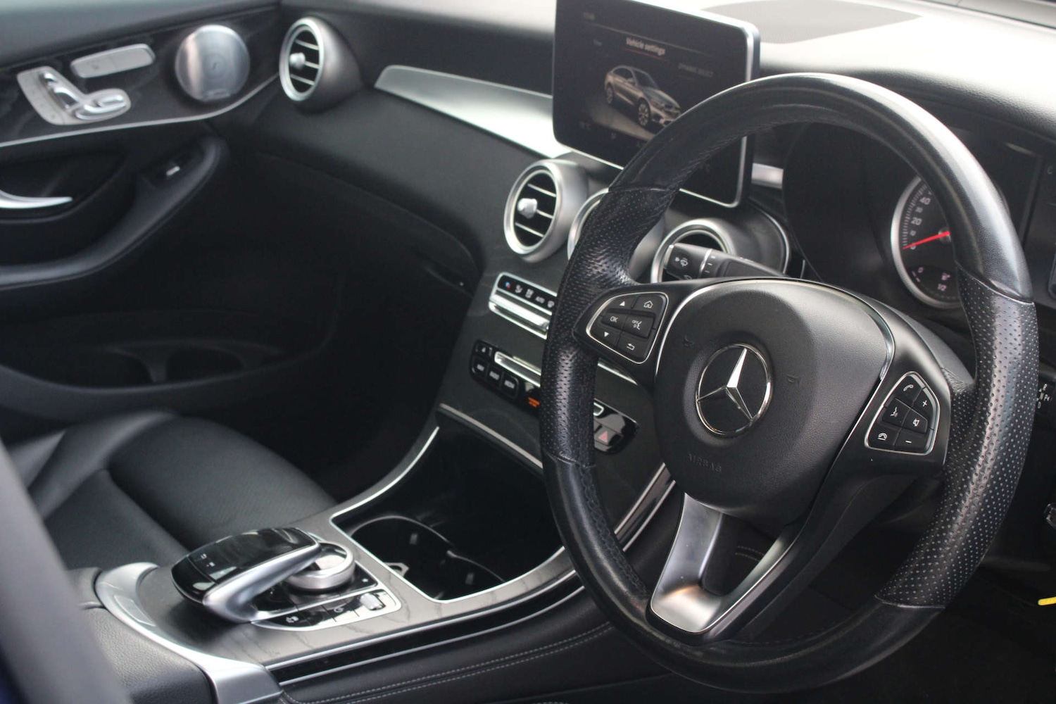 Used Mercedes-Benz GLC 2018 for sale - 77247857: Photo 59