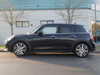 Used MINI Hatch 2021 for sale - 76686699: Photo
