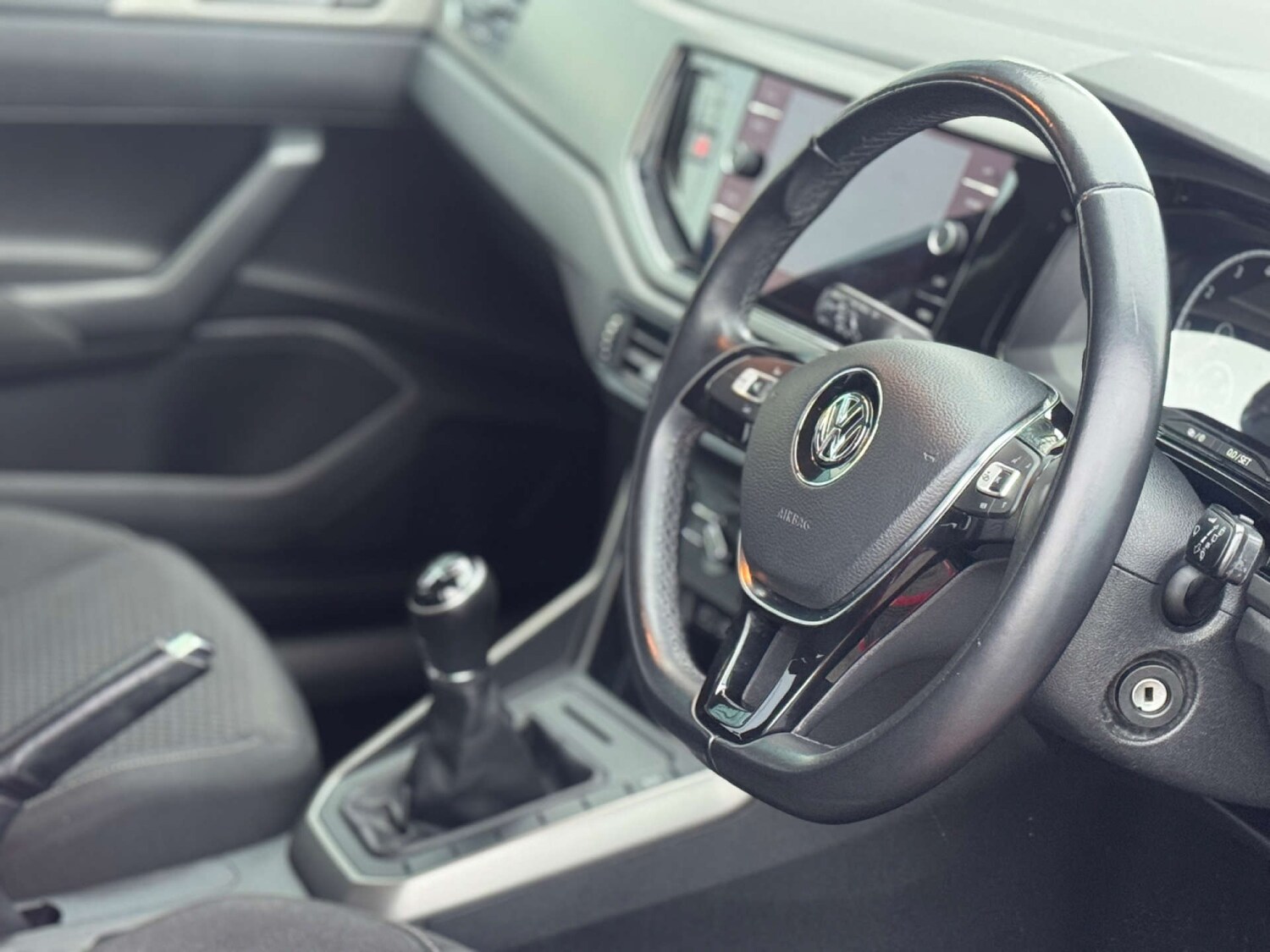 Used Volkswagen Polo 2018 for sale - 77850638: Photo 7