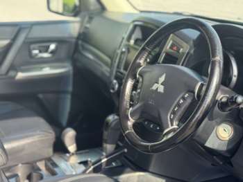 Used Mitsubishi Shogun 2016 for sale - 74890510: Photo