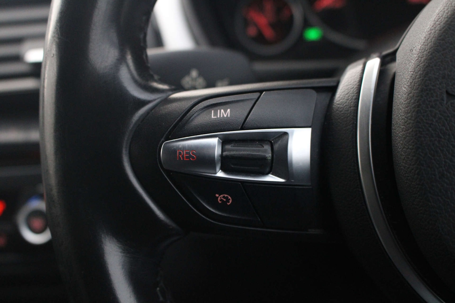 Used BMW 3 Series 2015 for sale - 77104185: Photo 34