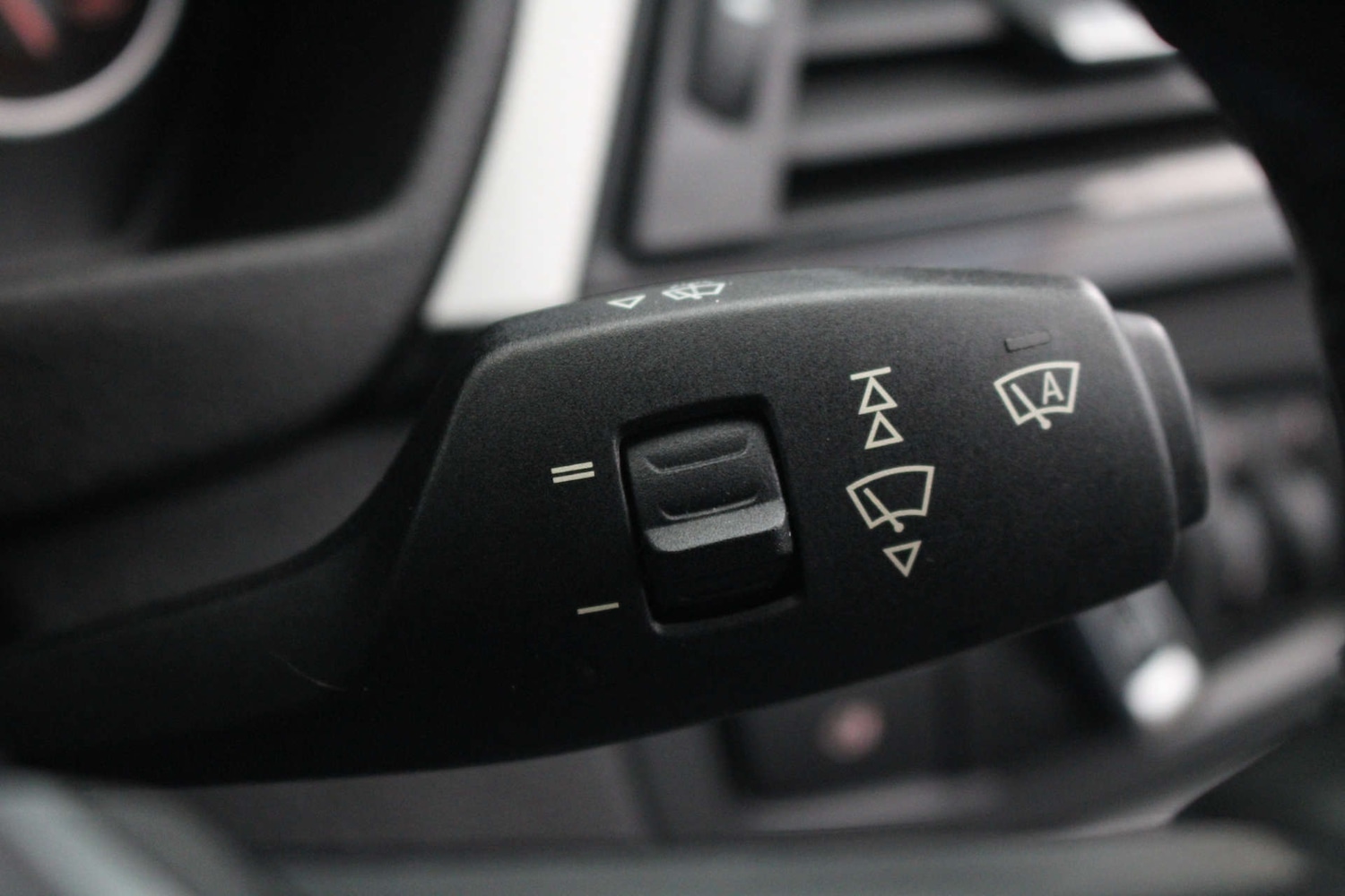 Used BMW 3 Series 2015 for sale - 77104185: Photo 46