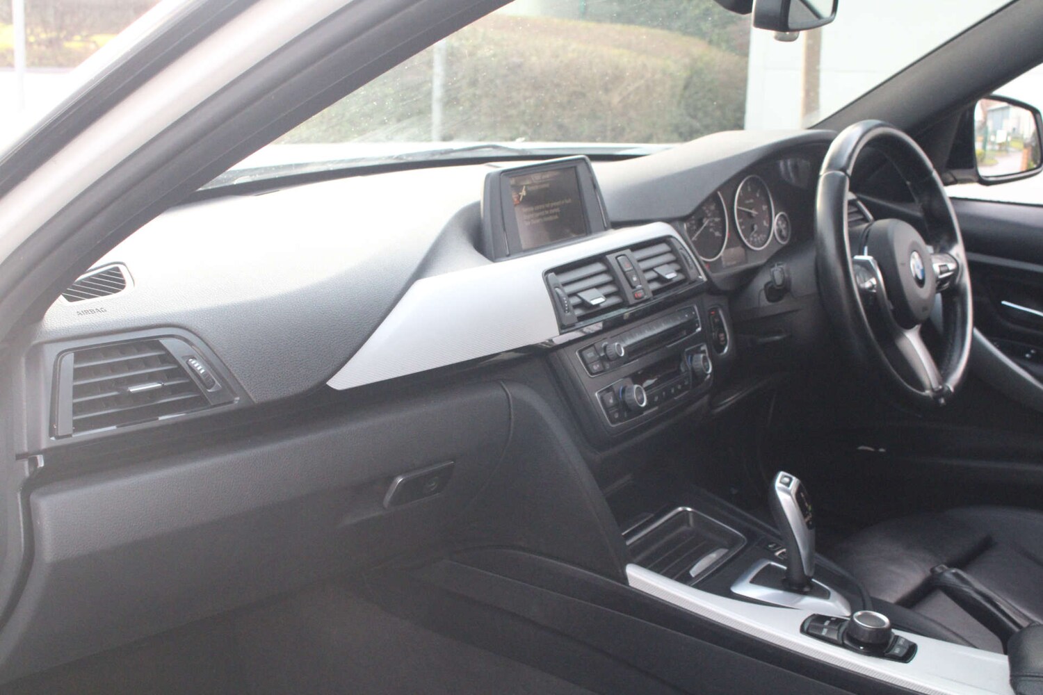 Used BMW 3 Series 2015 for sale - 77104185: Photo 54