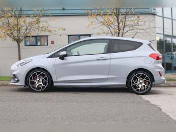 Used Ford Fiesta 2018 for sale - 76266403: Photo