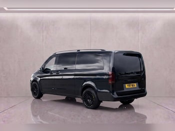 Used Mercedes-Benz V-Class 2017 for sale - 78533207: Photo