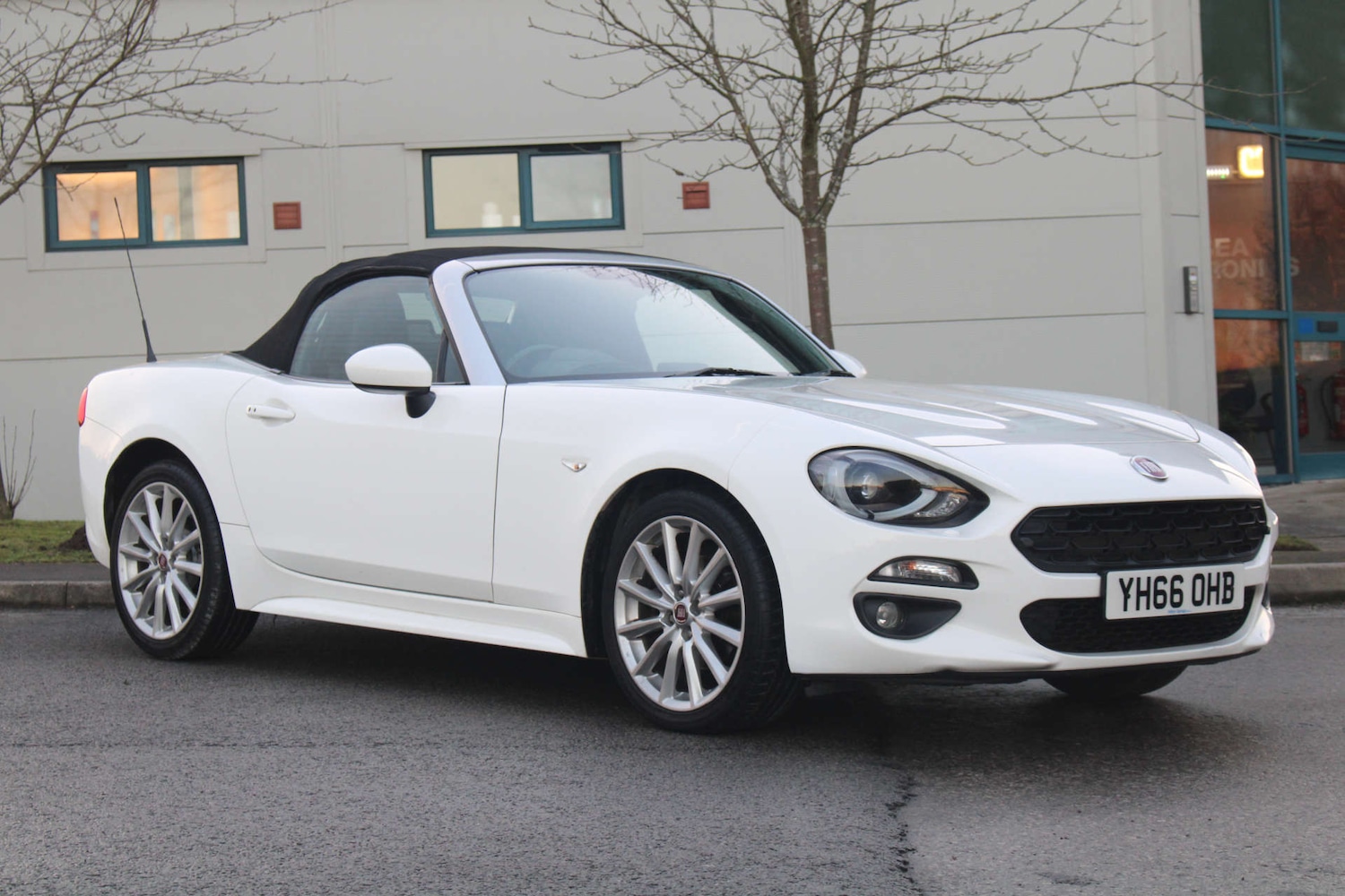 Used Fiat 124 Spider 2016 for sale - 77099977: Photo 2