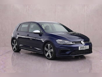 Used Volkswagen Golf 2019 for sale - 79101597: Photo