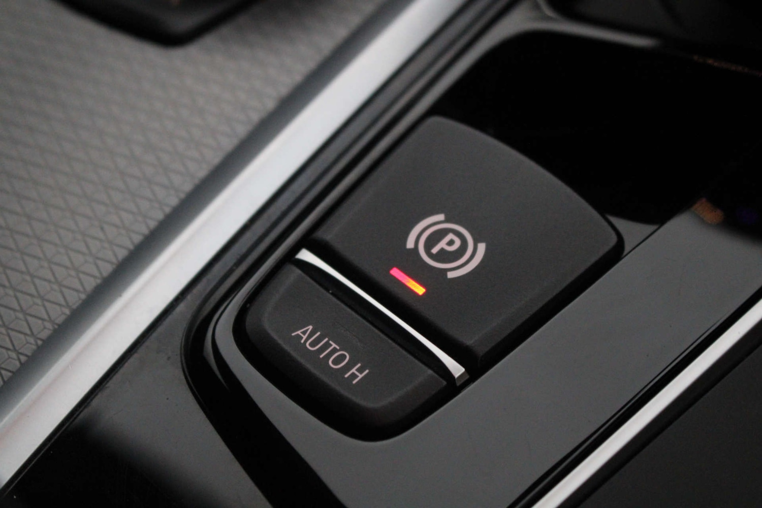 Used BMW X4 2019 for sale - 76404373: Photo 31