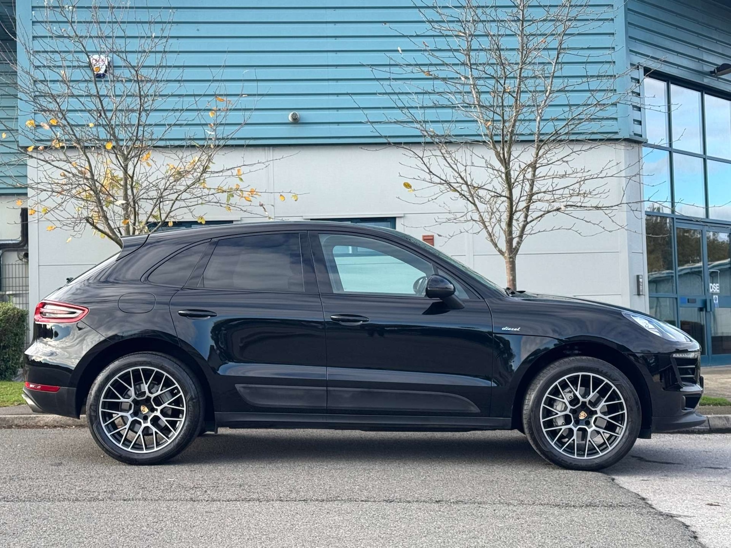 Used Porsche Macan 2016 for sale - 76301968: Photo 2