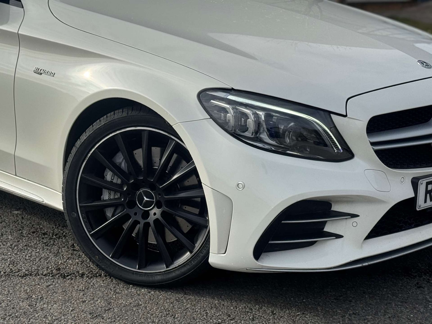 Used Mercedes-Benz C Class 2018 for sale - 76330115: Photo 2