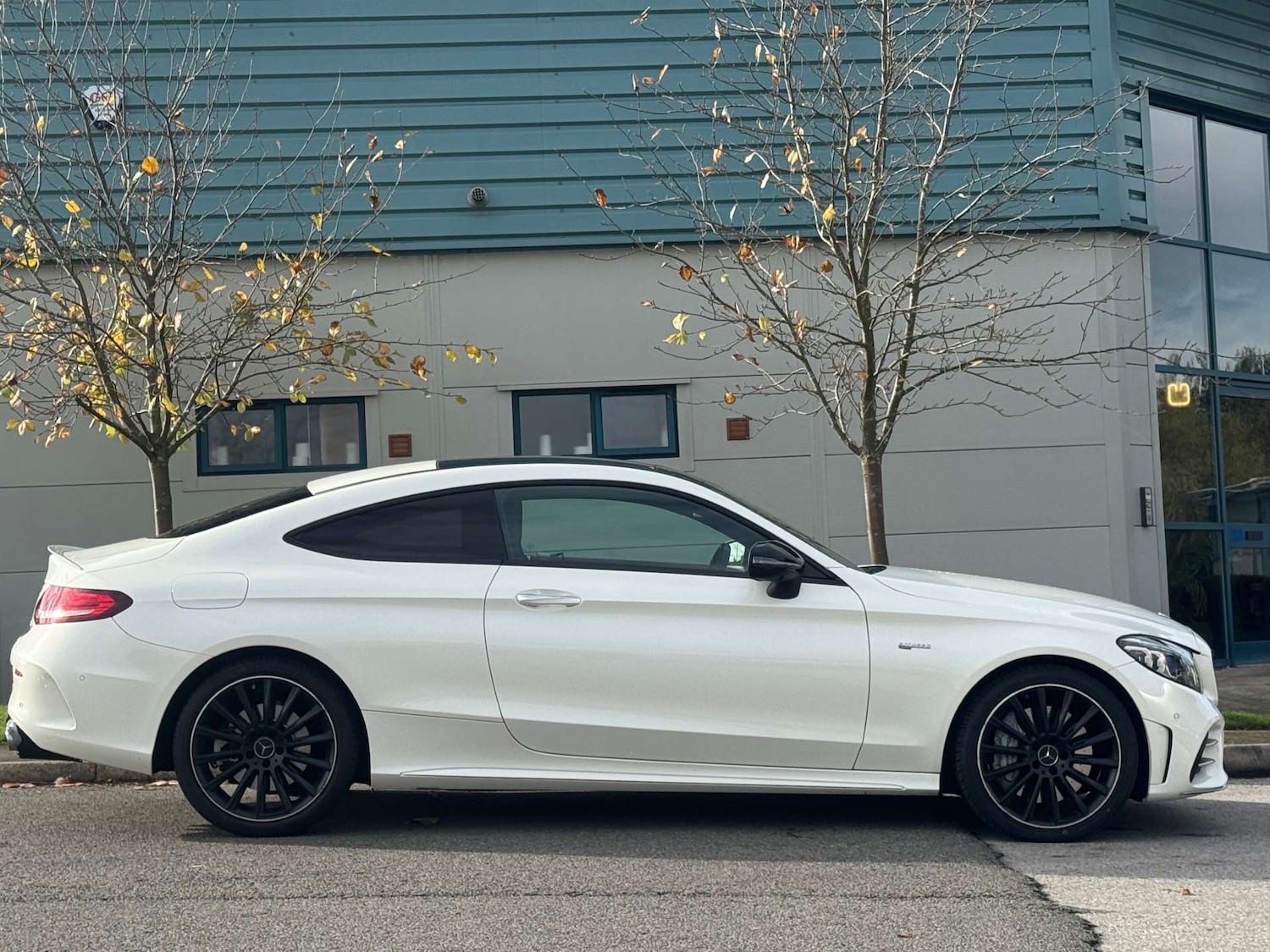 Used Mercedes-Benz C Class 2018 for sale - 76330115: Photo 4