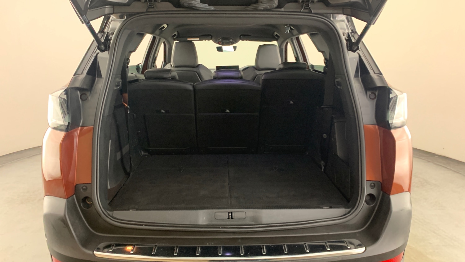 Used Peugeot 5008 2022 for sale - 76840388: Photo 5