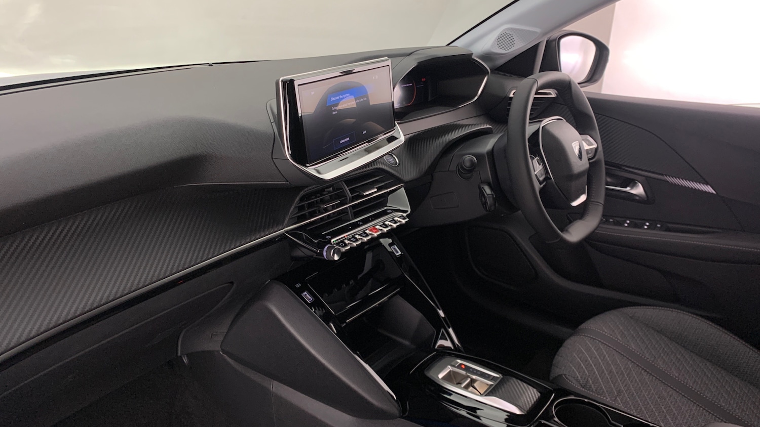 Used Peugeot 208 2025 for sale - 76690684: Photo 2