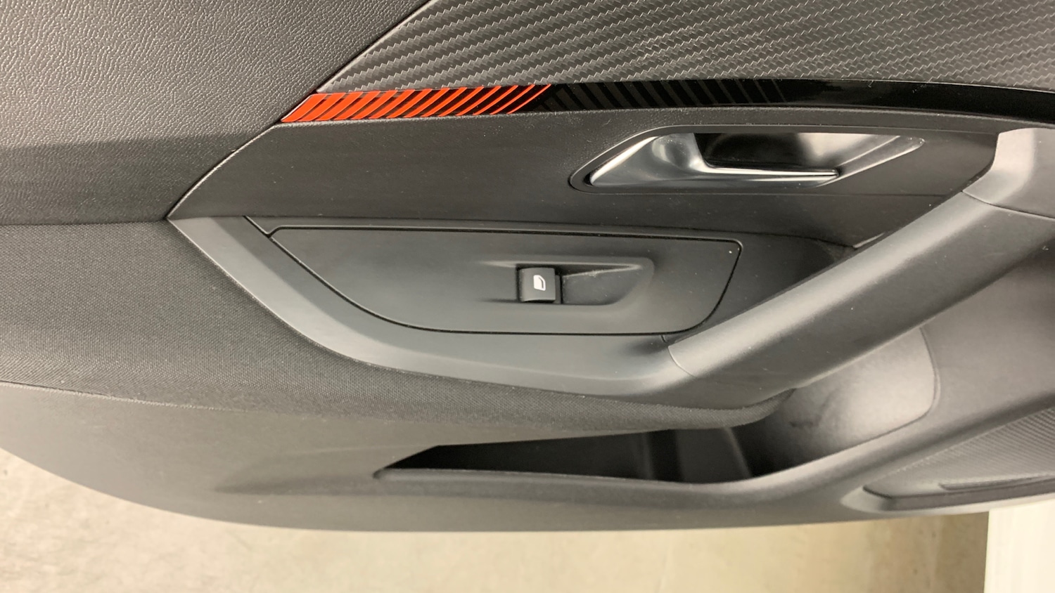 Used Peugeot 2008 2023 for sale - 77412823: Photo 47