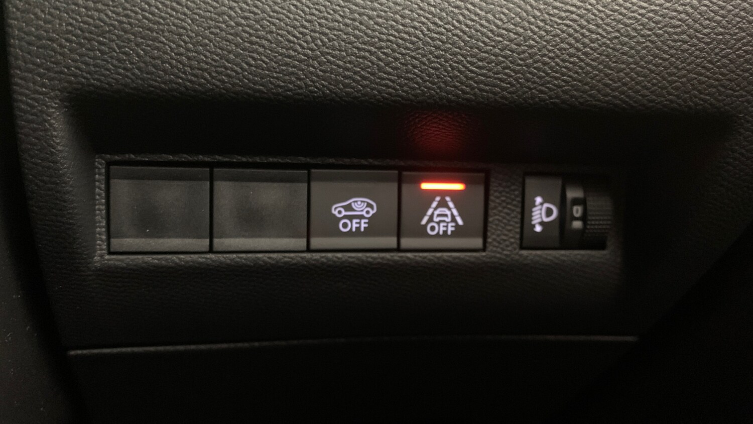 Used Peugeot 2008 2022 for sale - 76327667: Photo 20