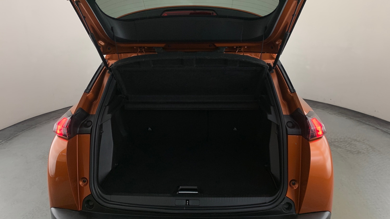 Used Peugeot 2008 2022 for sale - 76327667: Photo 5