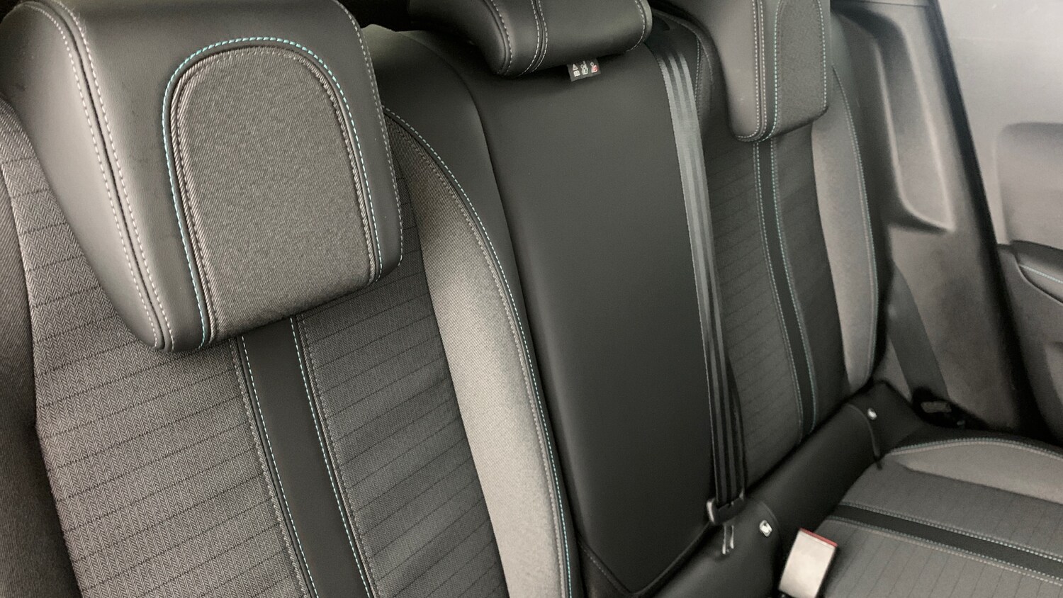 Used Peugeot 2008 2022 for sale - 76327667: Photo 7