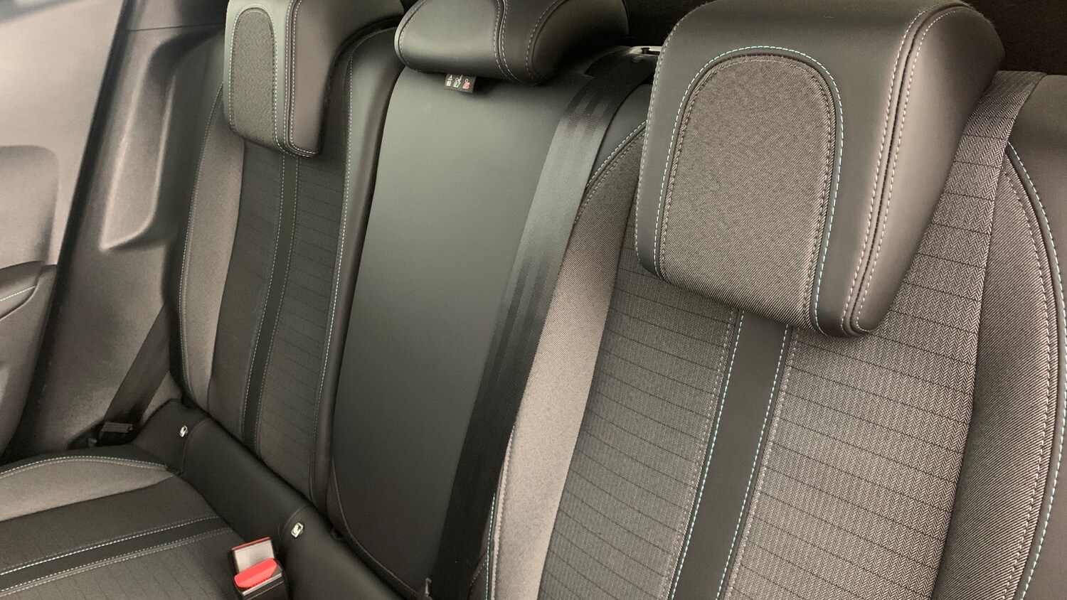 Used Peugeot 2008 2022 for sale - 76327667: Photo 8