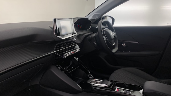 Used Peugeot 208 2024 for sale - 70798996: Photo 2