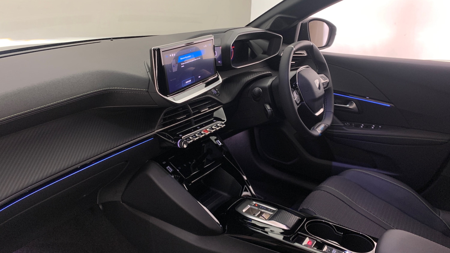 Used Peugeot 208 2025 for sale - 76690701: Photo 2