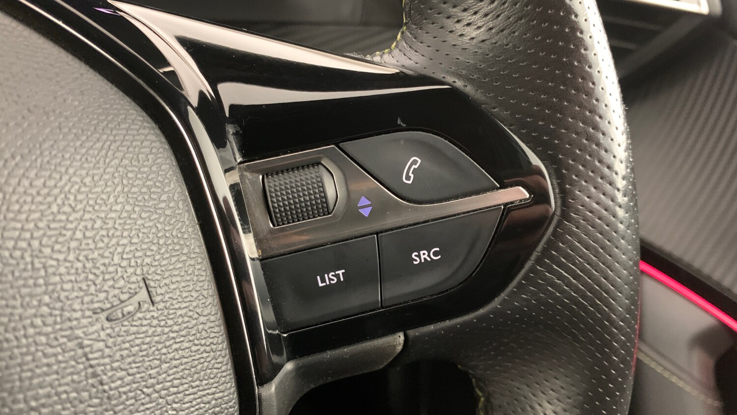 Used Peugeot 2008 2021 for sale - 76433842: Photo 18