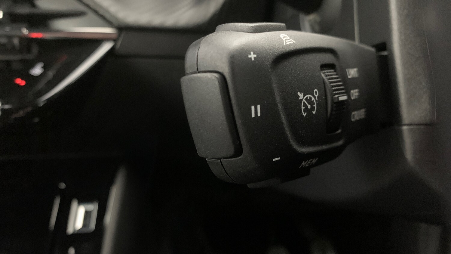 Used Peugeot 2008 2021 for sale - 76433842: Photo 35