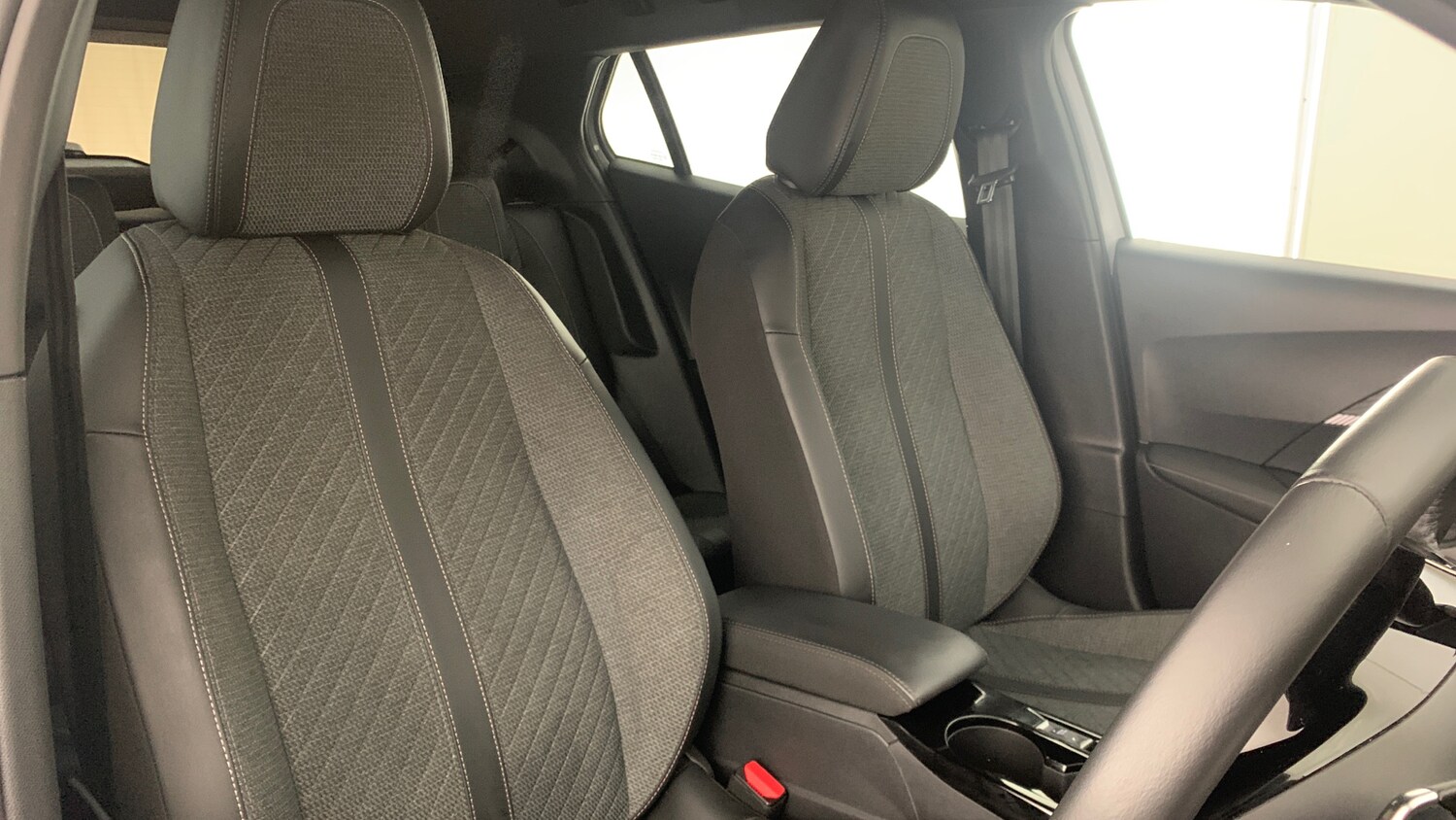 Used Peugeot 2008 2024 for sale - 76441683: Photo 43