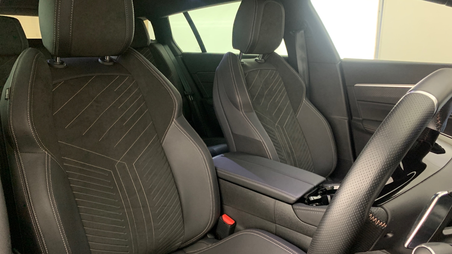 Used Peugeot 508 SW 2024 for sale - 76327680: Photo 43