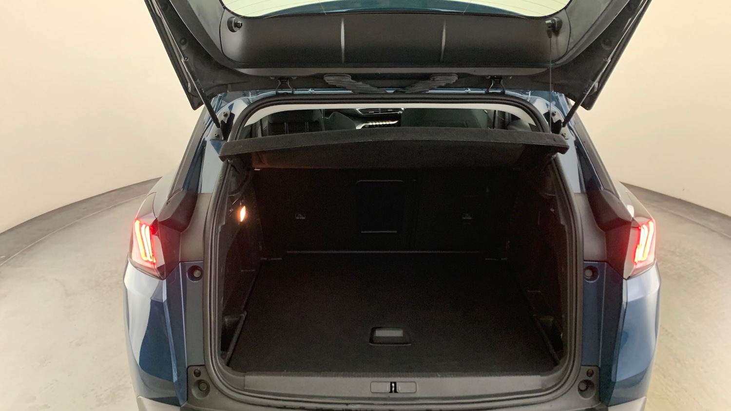 Used Peugeot 3008 2022 for sale - 76296636: Photo 5