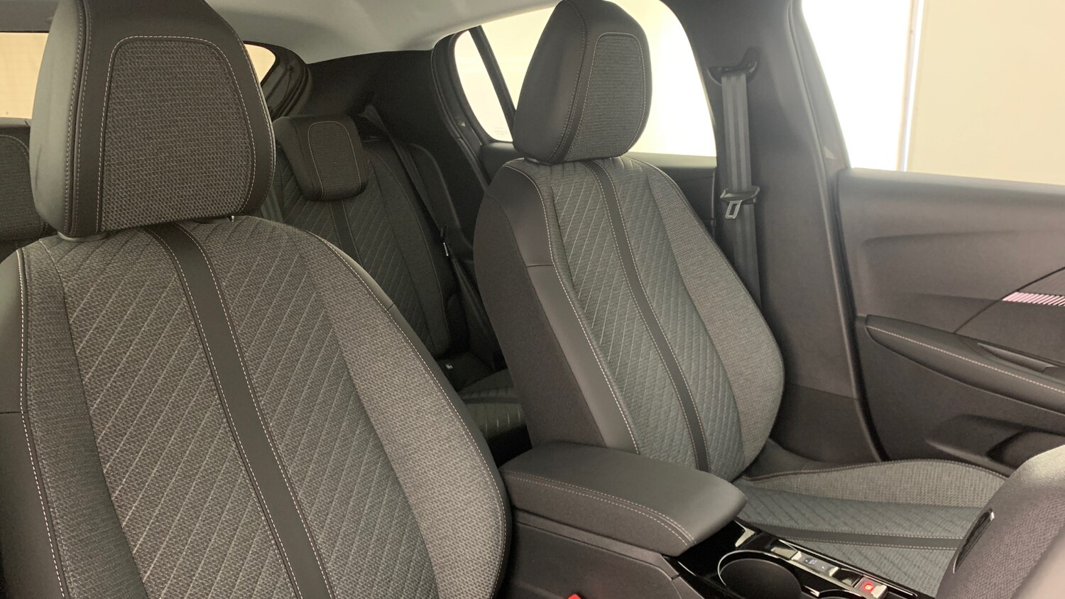 Used Peugeot 208 2025 for sale - 76690700: Photo 54