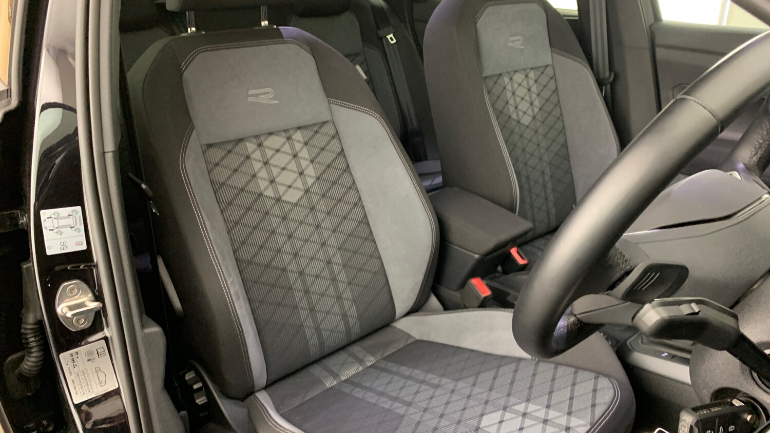 Used Volkswagen Polo 2024 for sale - 75929321: Photo 31