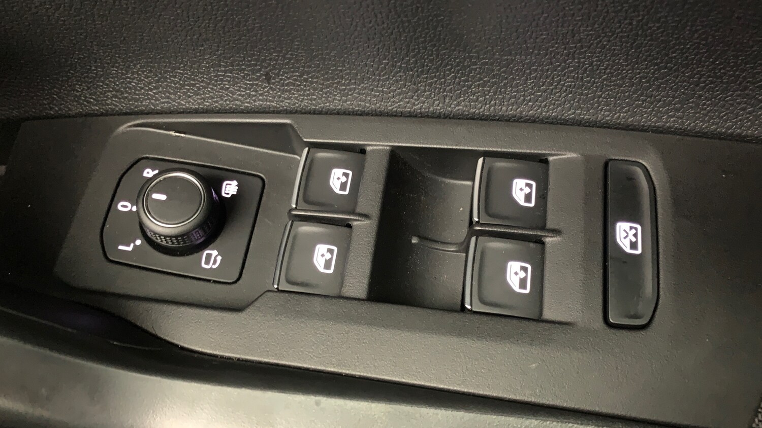 Used Volkswagen Polo 2024 for sale - 75929321: Photo 32