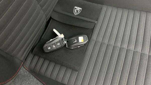 Used Peugeot 208 2023 for sale - 75450786: Photo 39