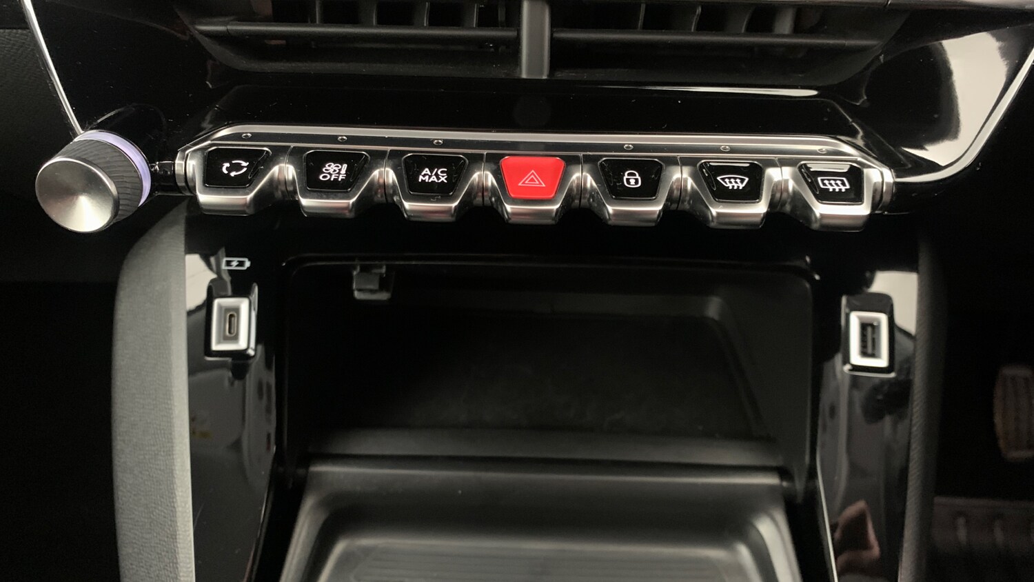 Used Peugeot 2008 2021 for sale - 77132422: Photo 32