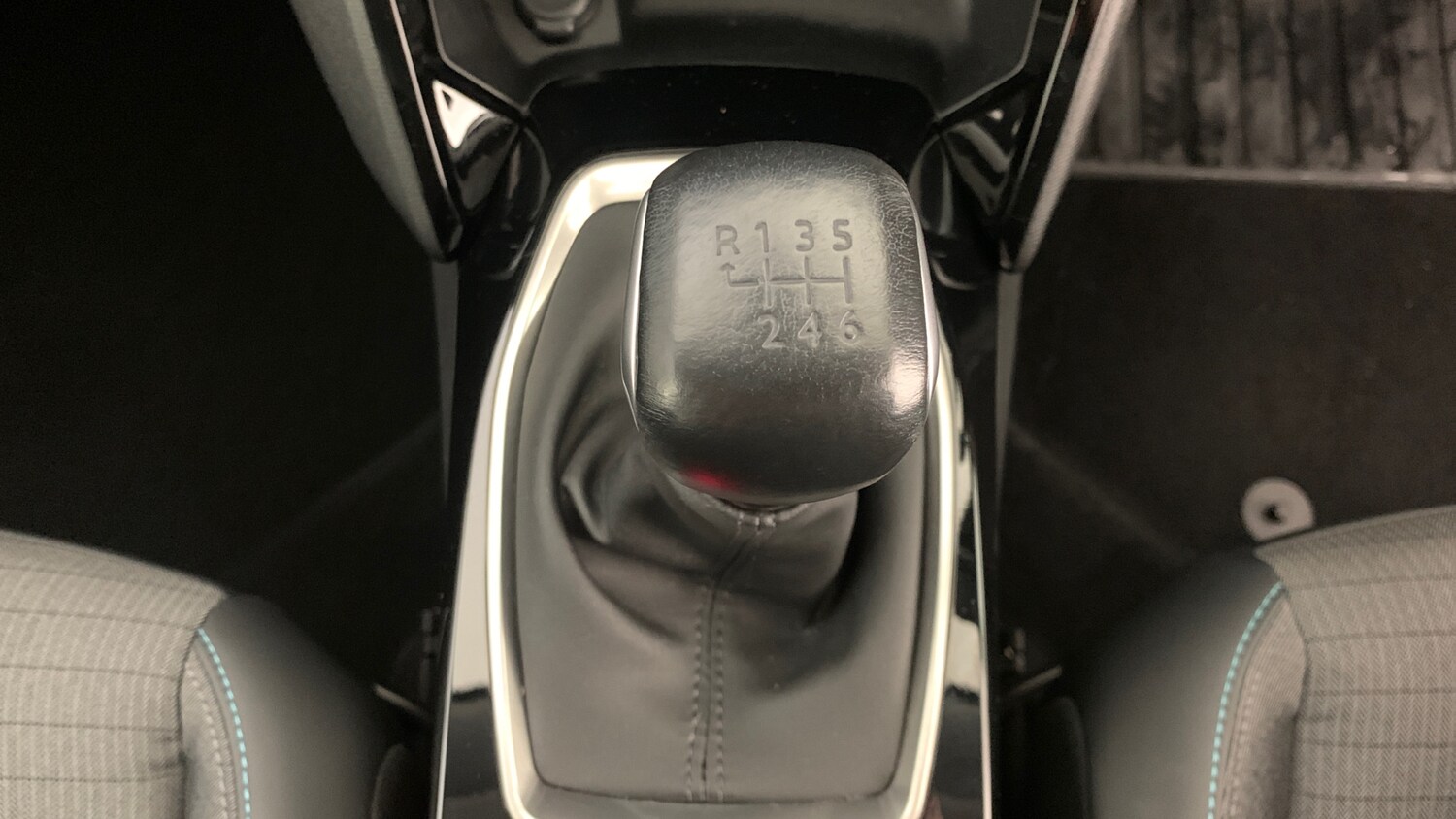 Used Peugeot 2008 2021 for sale - 77132422: Photo 33