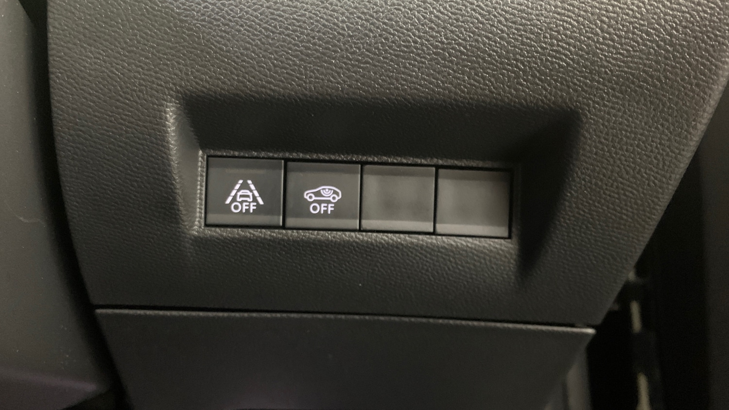 Used Peugeot 208 2022 for sale - 76998835: Photo 20