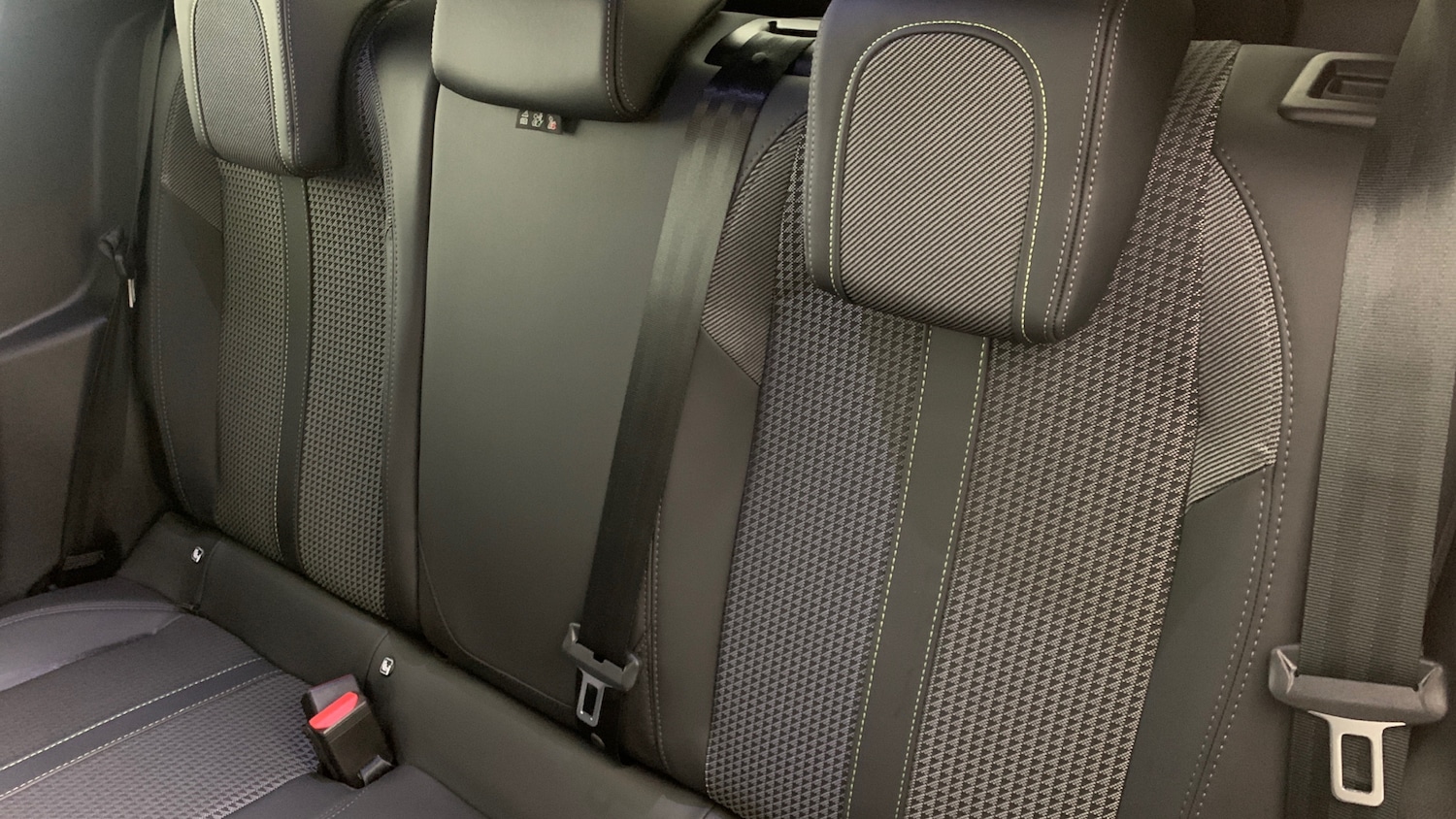 Used Peugeot 208 2022 for sale - 76998835: Photo 8