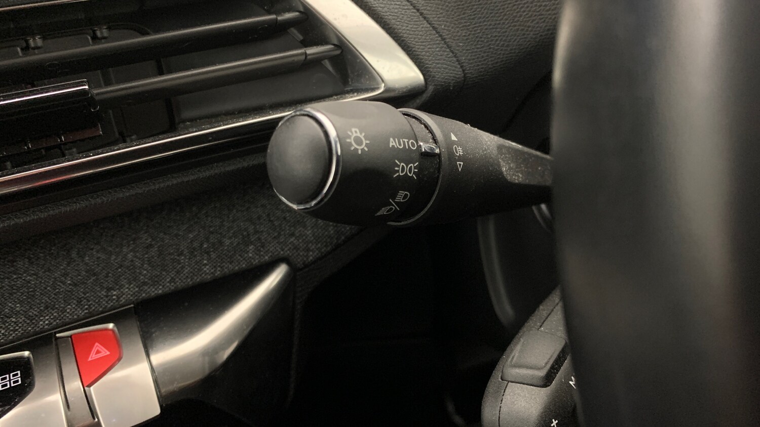 Used Peugeot 3008 2022 for sale - 75992275: Photo 35