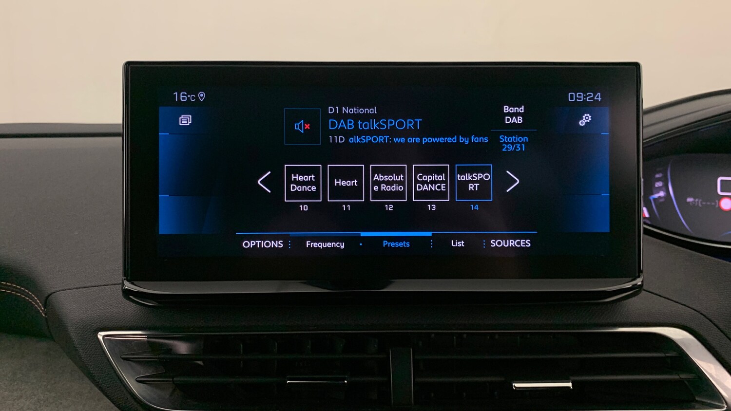 Used Peugeot 3008 2021 for sale - 76296639: Photo 24