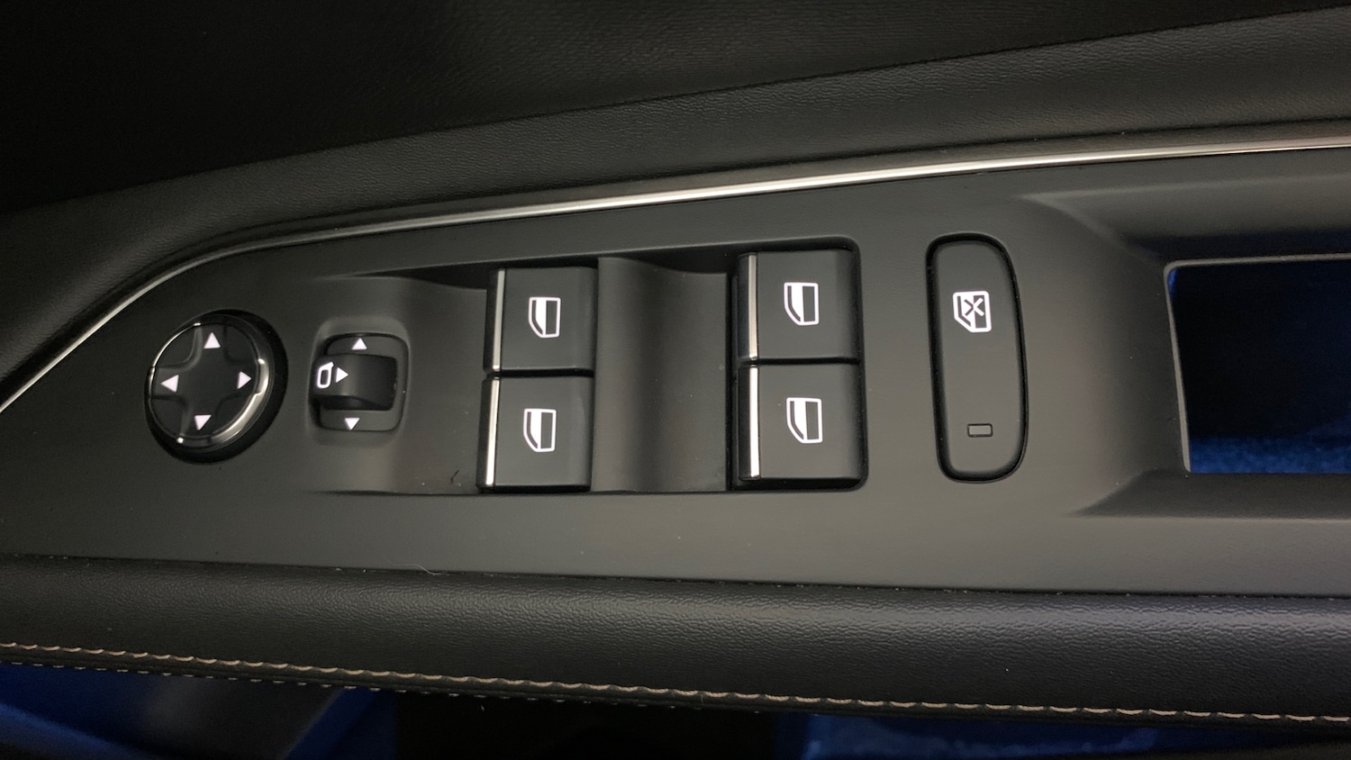 Used Peugeot 3008 2021 for sale - 76296639: Photo 39