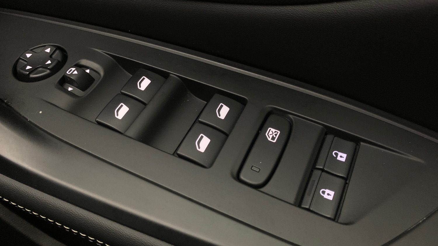 Used Peugeot 408 2024 for sale - 77157223: Photo 38