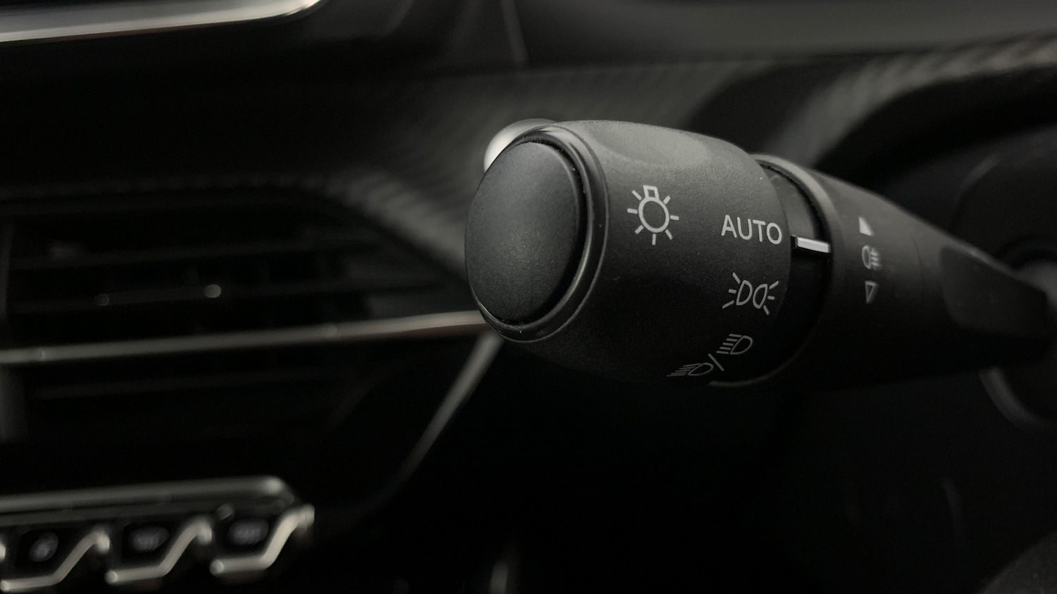 Used Peugeot 208 2022 for sale - 76716053: Photo 35