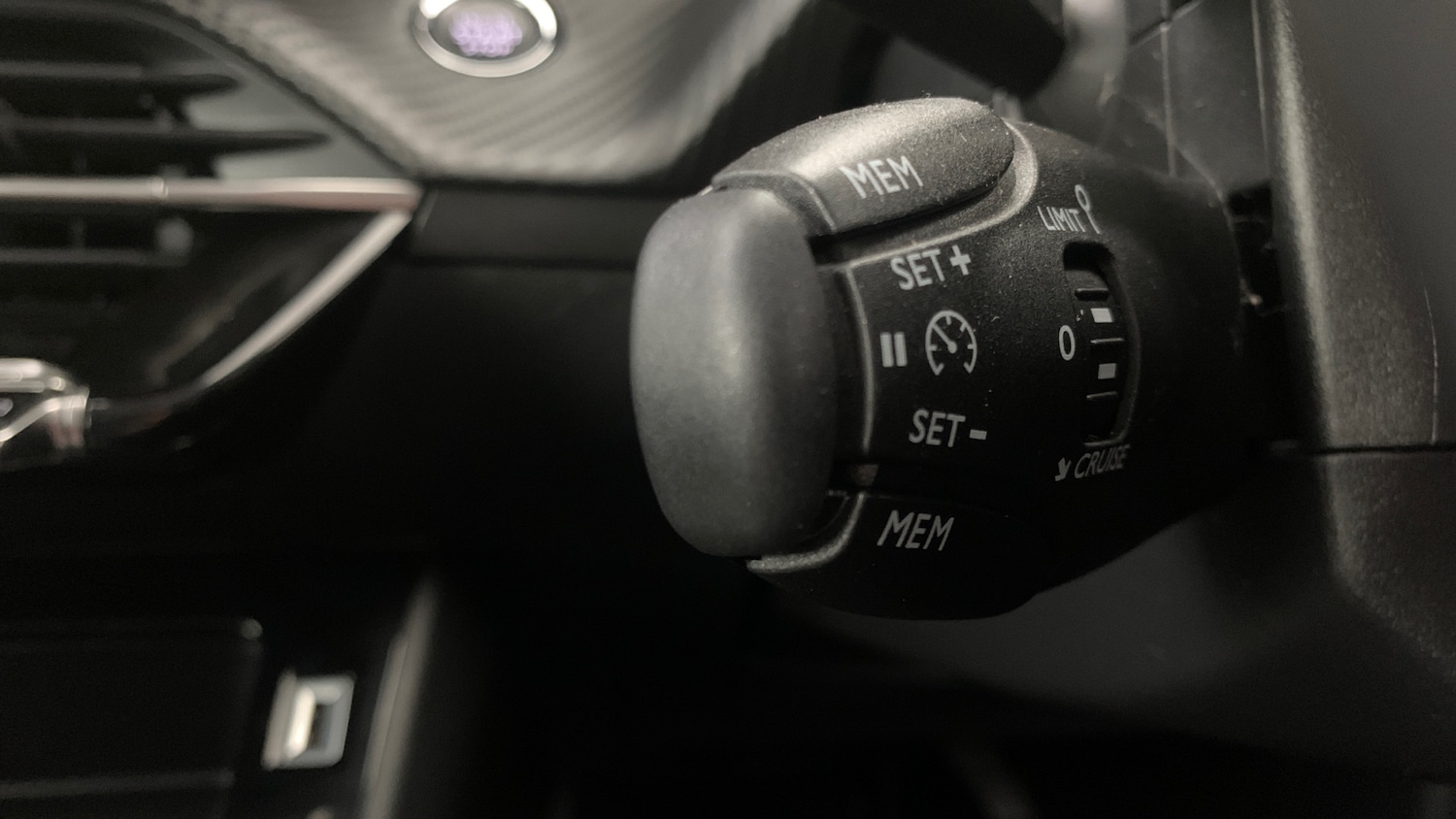 Used Peugeot 208 2022 for sale - 76716053: Photo 37