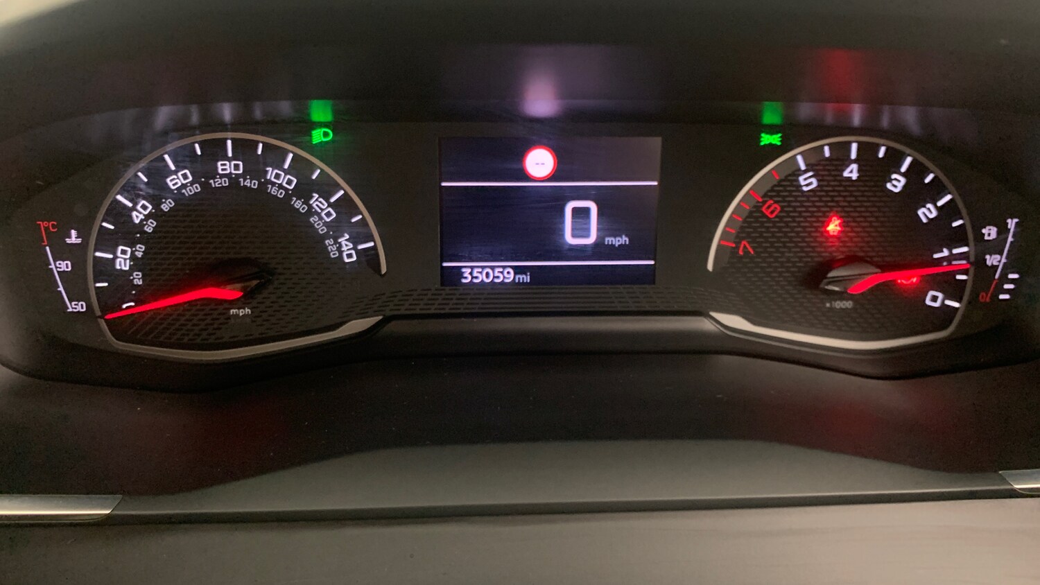 Used Peugeot 2008 2021 for sale - 76285220: Photo 10