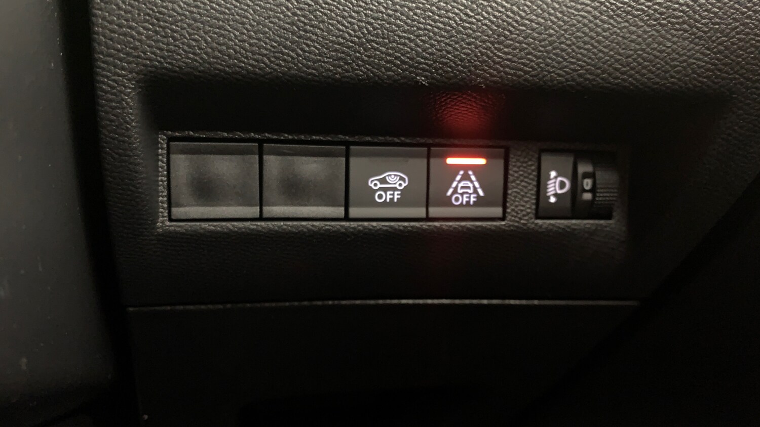 Used Peugeot 2008 2021 for sale - 76285220: Photo 20